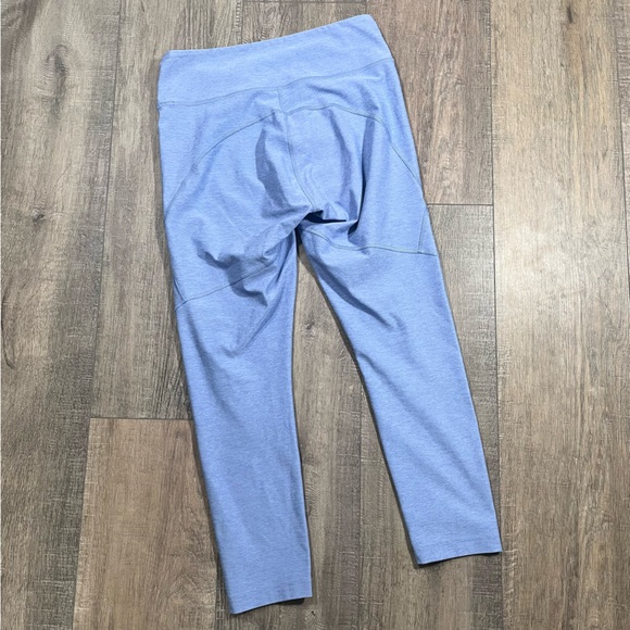 Outdoor Voices Blue Cropped Leggings Size Medium - Picture 3 of 7